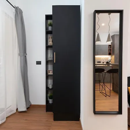 Deluxe Rooms And Apartments Korzo Pula Exterior photo